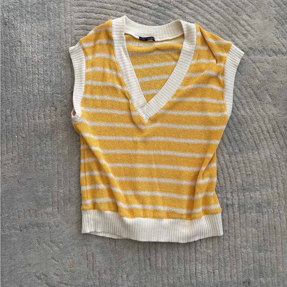 Zara Cream and Yellow Knit Top
